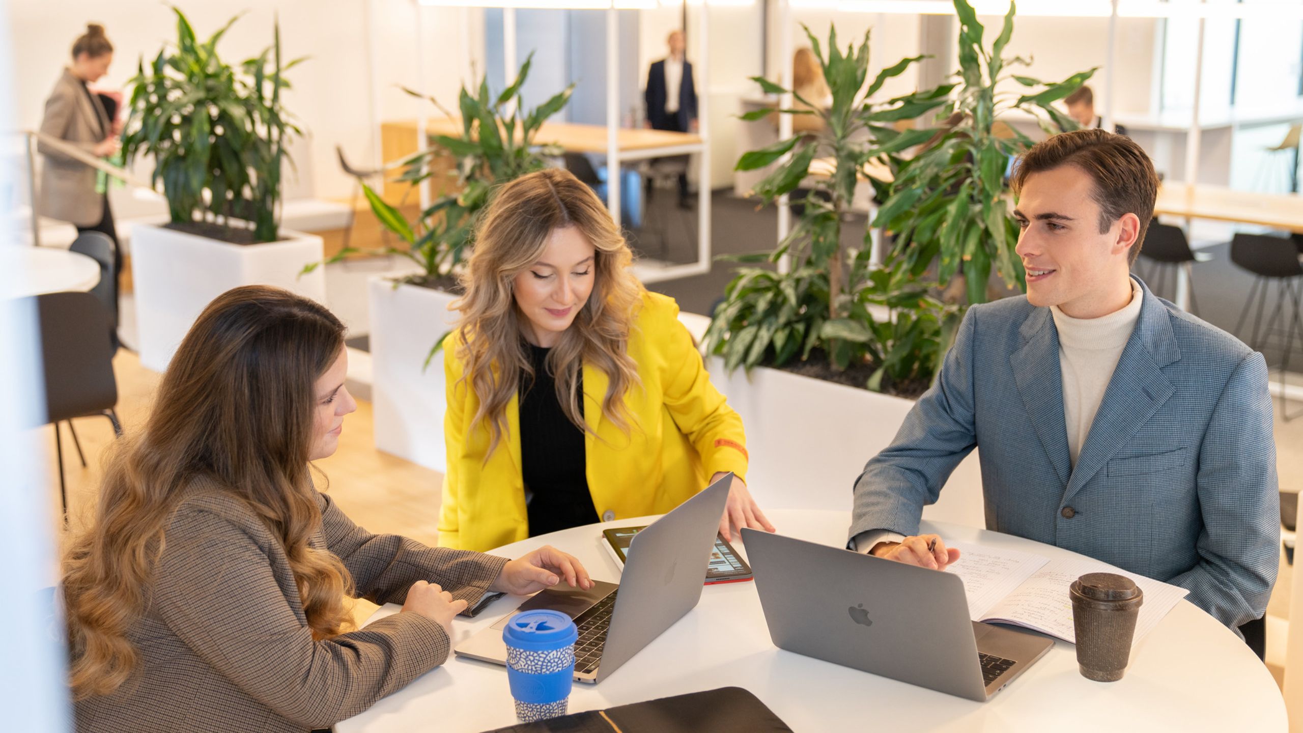 EHL-Campus-Group-Students